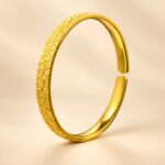 Sakura Crushed Ice Bangle