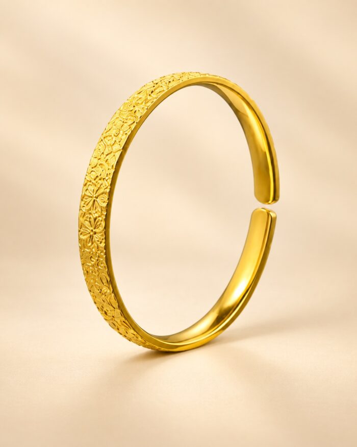 Sakura Crushed Ice Bangle