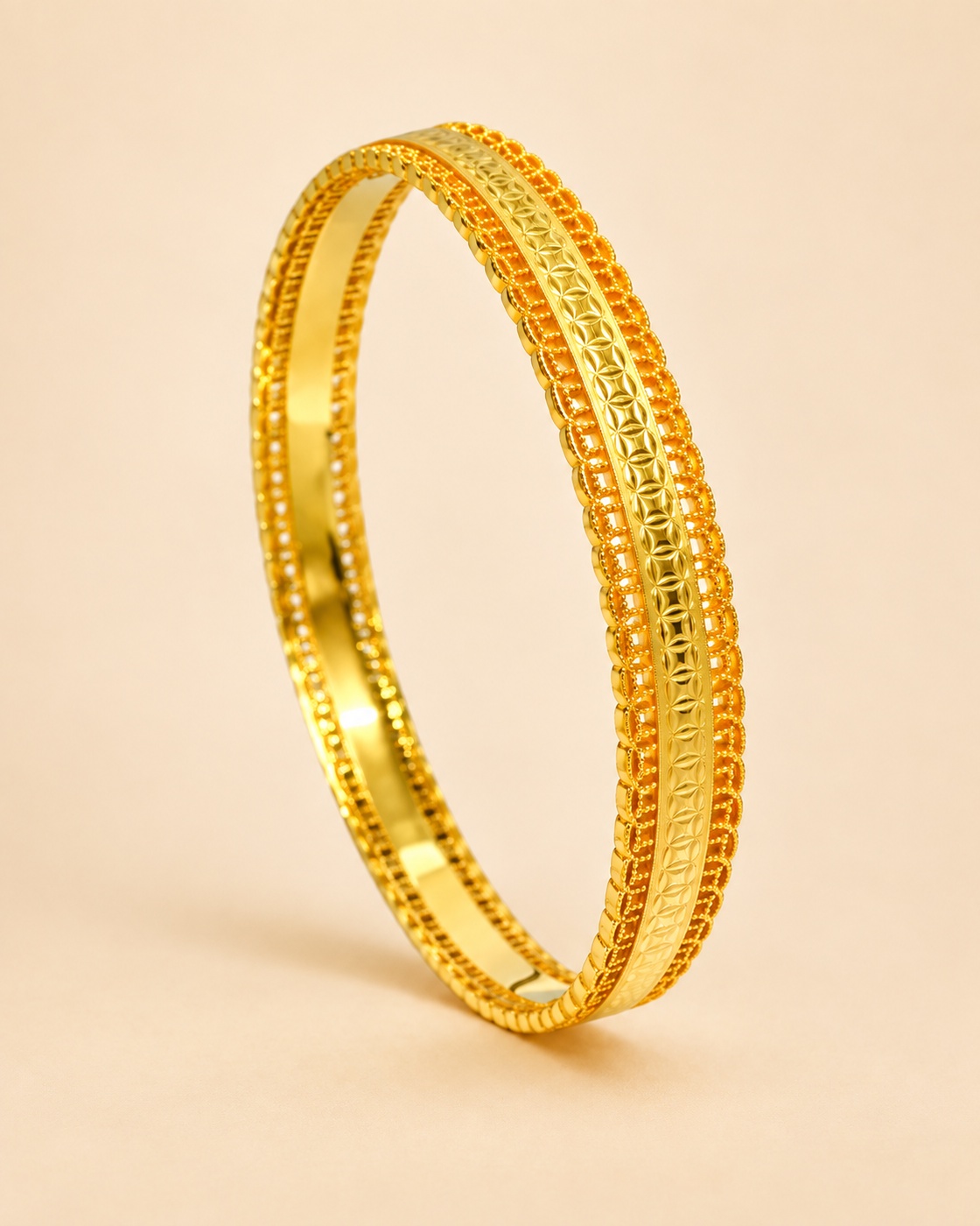 01-main Sahar Scalloped Bangle - Image 1
