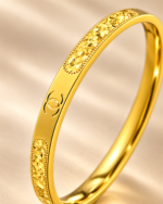 Double C Crushed-Ice Bangle - Image 3
