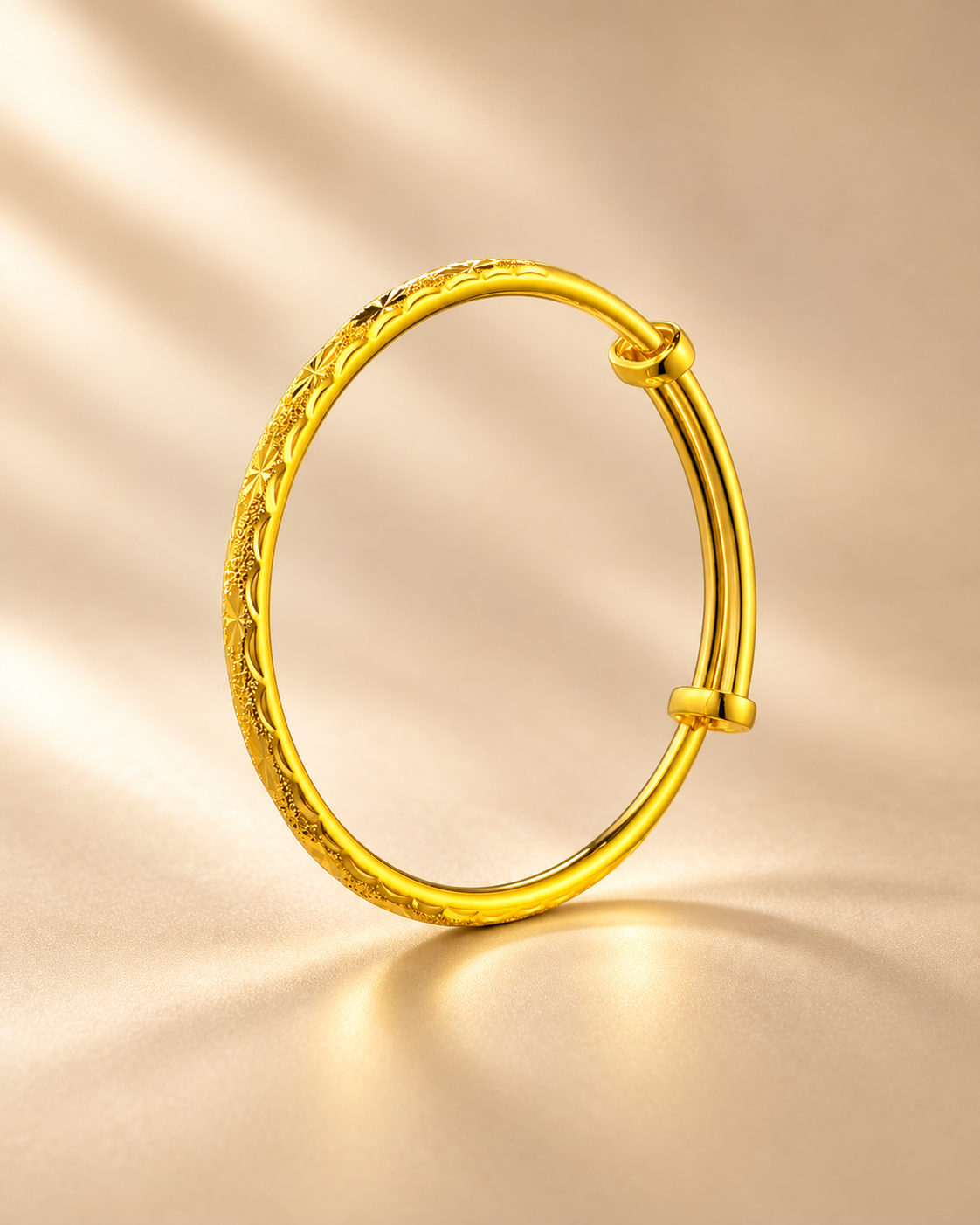 exec-1fbfefc4-f1d4-40cb-9c71-9852be917380 Round-Bar Mantianxing Sliding Bangle - Image 1